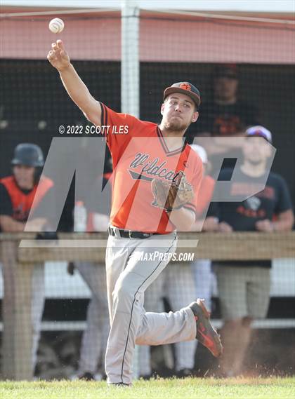 Thumbnail 3 in North Union vs Amanda-Clearcreek (OHSAA D3 Sectional Final) photogallery.