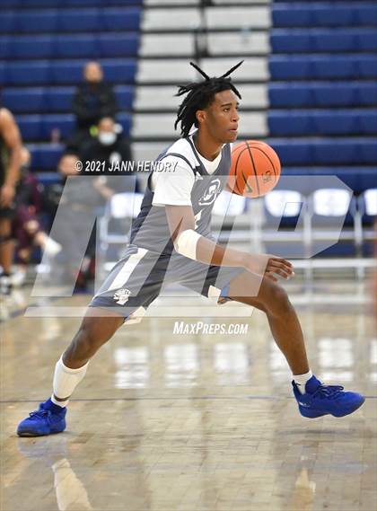 Thumbnail 1 in Salesian College Preparatory vs. Bishop O'Connell (Tarkanian Classic) photogallery.
