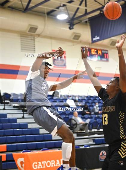 Thumbnail 1 in Salesian College Preparatory vs. Bishop O'Connell (Tarkanian Classic) photogallery.