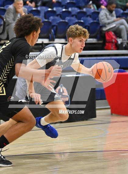 Thumbnail 3 in Salesian College Preparatory vs. Bishop O'Connell (Tarkanian Classic) photogallery.