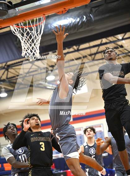 Thumbnail 3 in Salesian College Preparatory vs. Bishop O'Connell (Tarkanian Classic) photogallery.