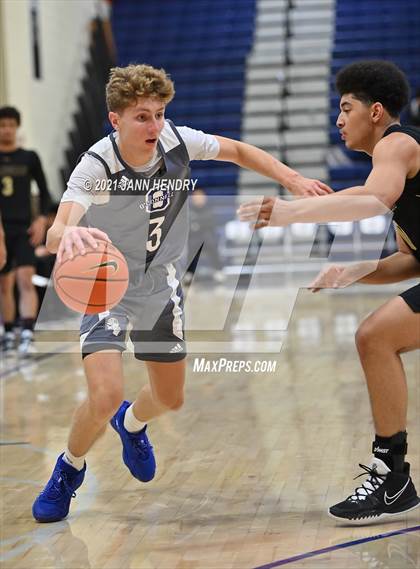 Thumbnail 2 in Salesian College Preparatory vs. Bishop O'Connell (Tarkanian Classic) photogallery.