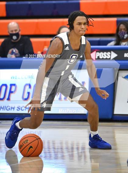 Thumbnail 1 in Salesian College Preparatory vs. Bishop O'Connell (Tarkanian Classic) photogallery.