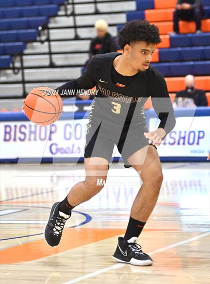 Thumbnail 3 in Salesian College Preparatory vs. Bishop O'Connell (Tarkanian Classic) photogallery.