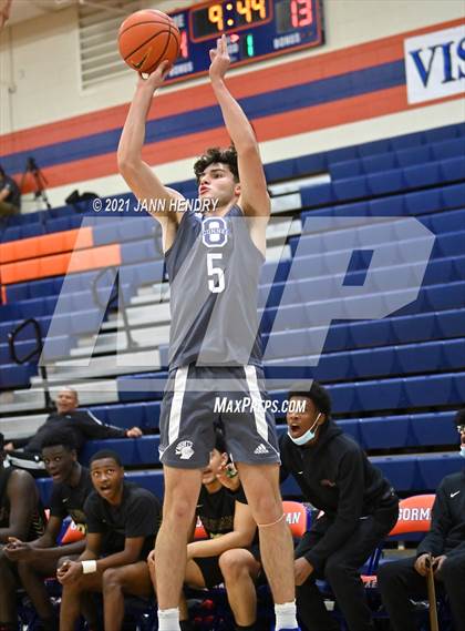 Thumbnail 2 in Salesian College Preparatory vs. Bishop O'Connell (Tarkanian Classic) photogallery.