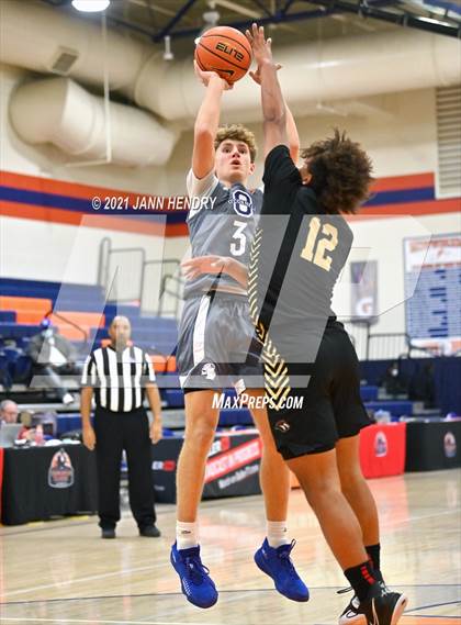 Thumbnail 2 in Salesian College Preparatory vs. Bishop O'Connell (Tarkanian Classic) photogallery.