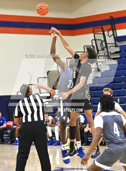 Thumbnail 2 in Salesian College Preparatory vs. Bishop O'Connell (Tarkanian Classic) photogallery.
