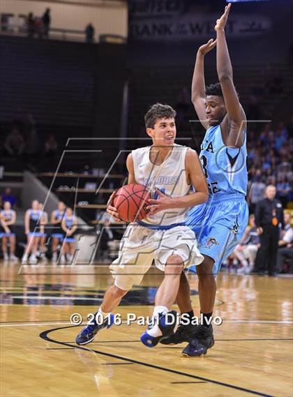 Thumbnail 2 in Vista Ridge vs. Pueblo West (CHSAA 4A Semifinal) photogallery.