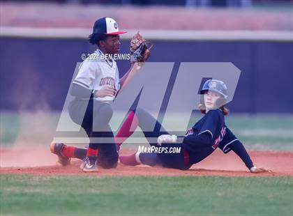 Thumbnail 2 in Union Grove @ Dutchtown photogallery.