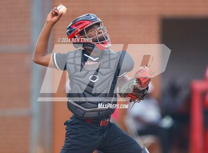 Thumbnail 3 in Union Grove @ Dutchtown photogallery.