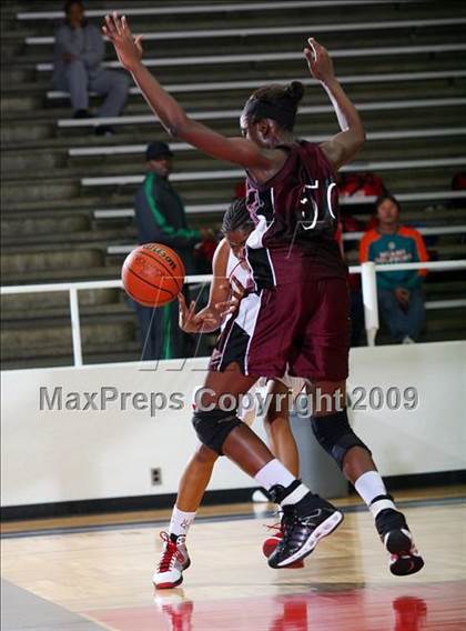 Thumbnail 3 in Cy-Fair vs Pasadena South Houston (McDonalds Texas Invitational) photogallery.
