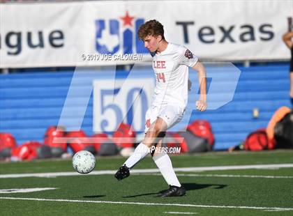 Thumbnail 3 in Lee [Robert E.] vs Flower Mound (UIL 6A Final) photogallery.