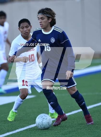 Thumbnail 3 in Lee [Robert E.] vs Flower Mound (UIL 6A Final) photogallery.