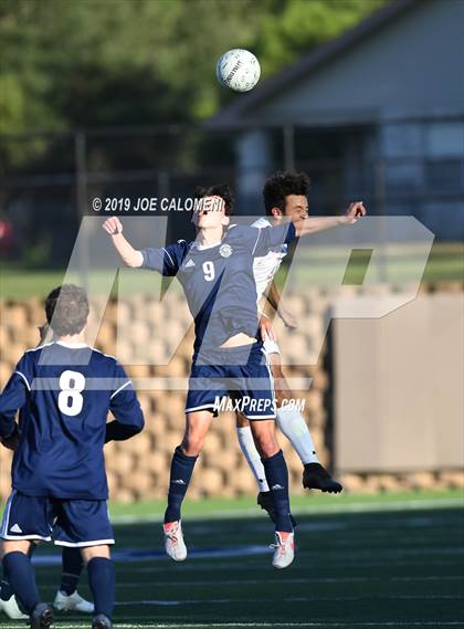 Thumbnail 2 in Lee [Robert E.] vs Flower Mound (UIL 6A Final) photogallery.