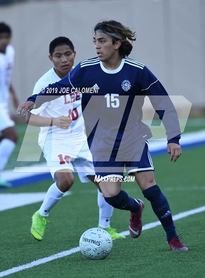 Thumbnail 2 in Lee [Robert E.] vs Flower Mound (UIL 6A Final) photogallery.
