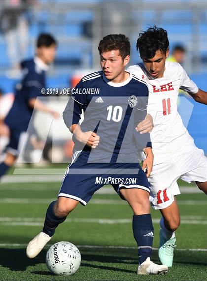 Thumbnail 3 in Lee [Robert E.] vs Flower Mound (UIL 6A Final) photogallery.
