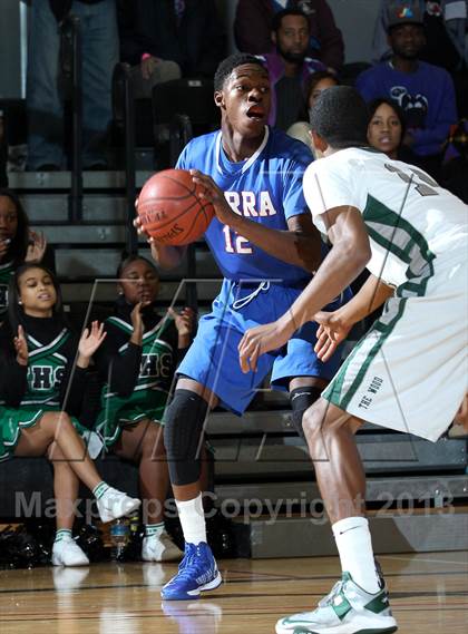 Thumbnail 2 in Serra vs. Inglewood (Real Run Classic) photogallery.