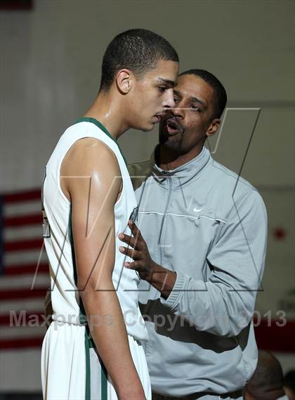 Thumbnail 3 in Serra vs. Inglewood (Real Run Classic) photogallery.