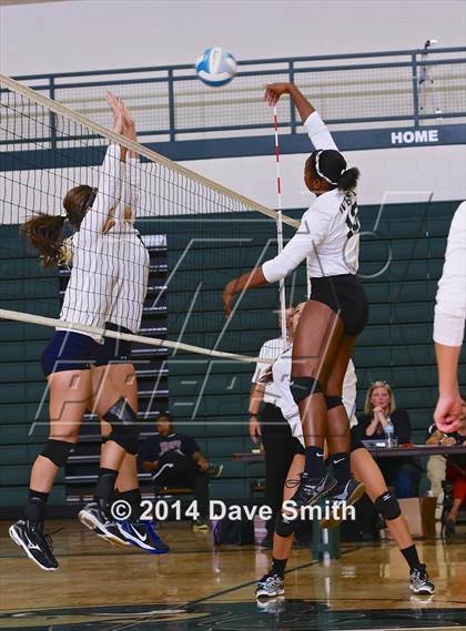 Thumbnail 1 in Unity Christian @ Zeeland West photogallery.