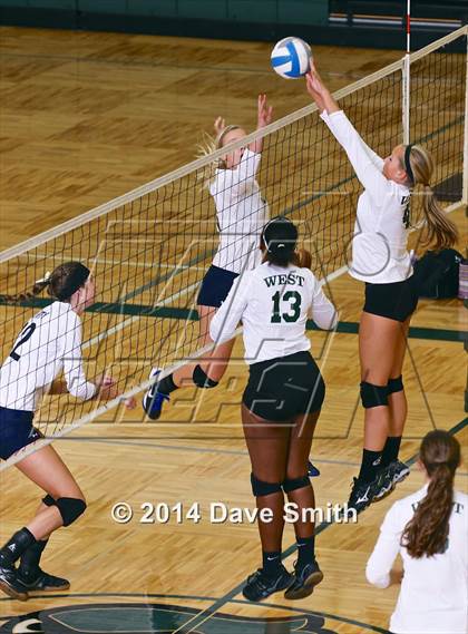 Thumbnail 1 in Unity Christian @ Zeeland West photogallery.