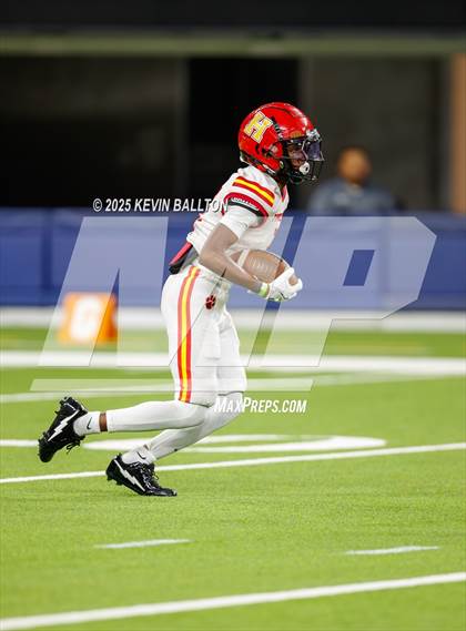 Thumbnail 1 in Lawndale vs. Hawthorne photogallery.