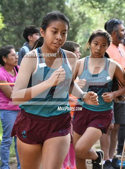 Thumbnail 3 in Taos Invitational photogallery.