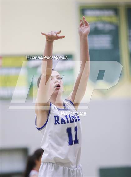 Thumbnail 2 in Caruthers vs. McFarland (Central Valley Showdown) photogallery.