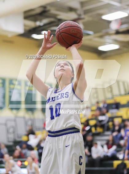 Thumbnail 2 in Caruthers vs. McFarland (Central Valley Showdown) photogallery.