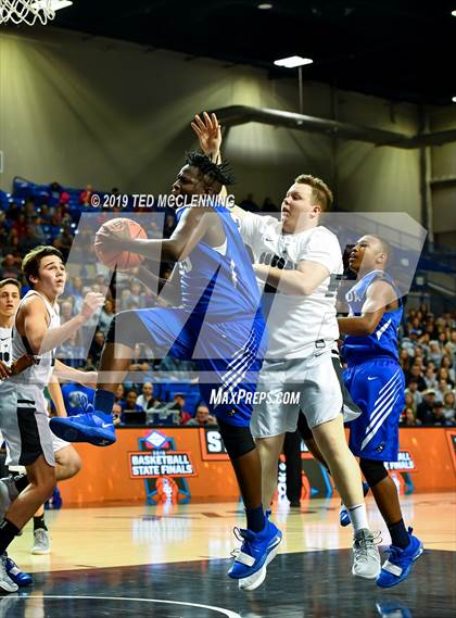 Thumbnail 3 in  Izard County vs Nevada (AAA 1A Final) photogallery.