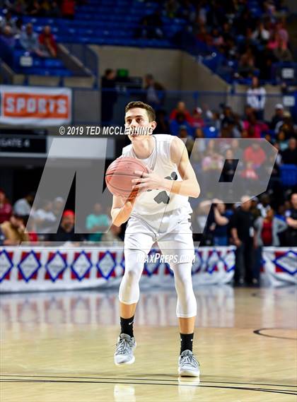 Thumbnail 3 in  Izard County vs Nevada (AAA 1A Final) photogallery.