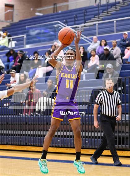 Thumbnail 3 in Allen vs Richardson (Allen Holiday Invitational) photogallery.