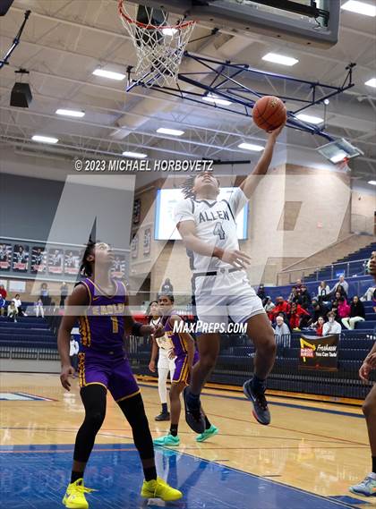 Thumbnail 3 in Allen vs Richardson (Allen Holiday Invitational) photogallery.