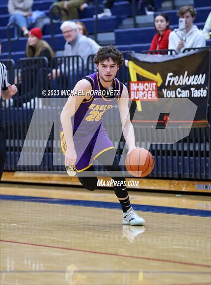 Thumbnail 2 in Allen vs Richardson (Allen Holiday Invitational) photogallery.