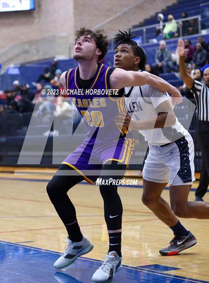 Thumbnail 2 in Allen vs Richardson (Allen Holiday Invitational) photogallery.