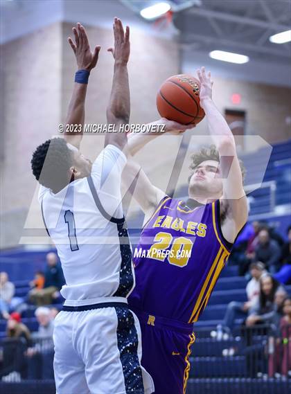 Thumbnail 2 in Allen vs Richardson (Allen Holiday Invitational) photogallery.