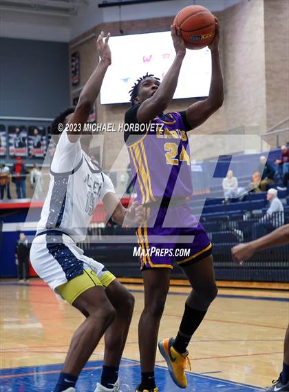 Thumbnail 2 in Allen vs Richardson (Allen Holiday Invitational) photogallery.
