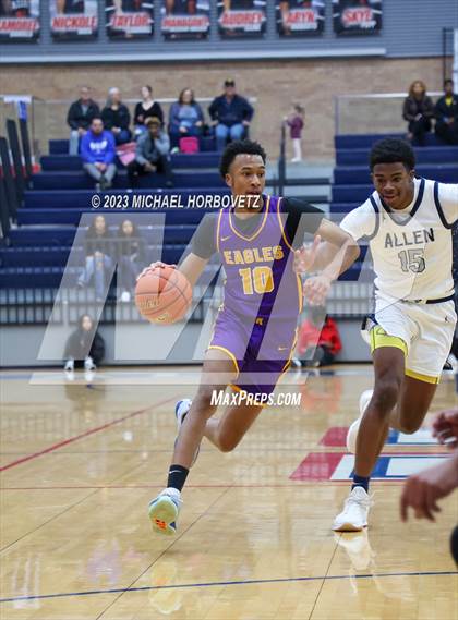 Thumbnail 2 in Allen vs Richardson (Allen Holiday Invitational) photogallery.