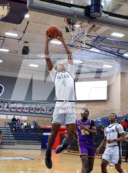 Thumbnail 3 in Allen vs Richardson (Allen Holiday Invitational) photogallery.