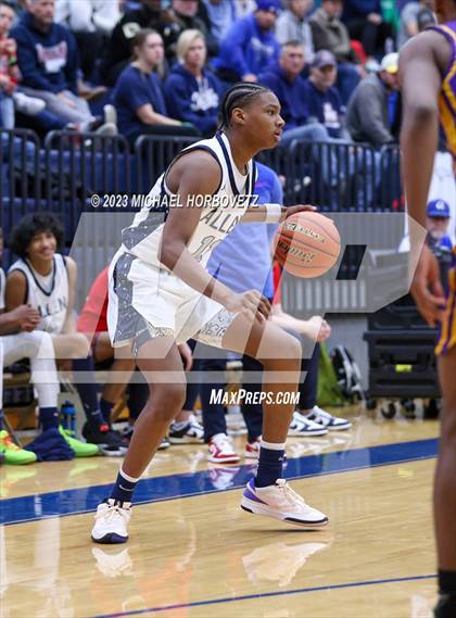 Thumbnail 3 in Allen vs Richardson (Allen Holiday Invitational) photogallery.