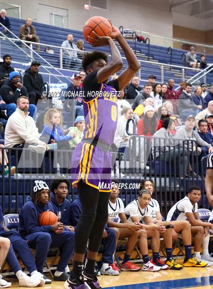 Thumbnail 3 in Allen vs Richardson (Allen Holiday Invitational) photogallery.