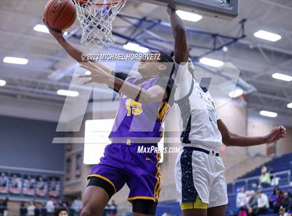 Thumbnail 3 in Allen vs Richardson (Allen Holiday Invitational) photogallery.