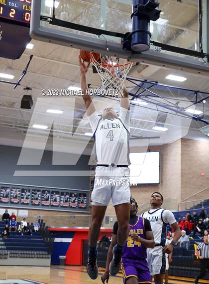 Thumbnail 1 in Allen vs Richardson (Allen Holiday Invitational) photogallery.