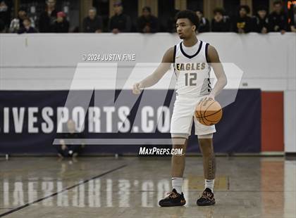 Thumbnail 2 in St. Augustine vs. Oak Cliff Faith Family Academy (Torrey Pines Holiday Classic) photogallery.