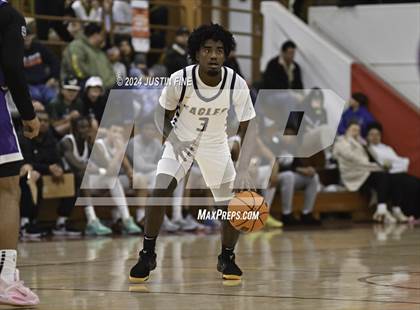 Thumbnail 1 in St. Augustine vs. Oak Cliff Faith Family Academy (Torrey Pines Holiday Classic) photogallery.