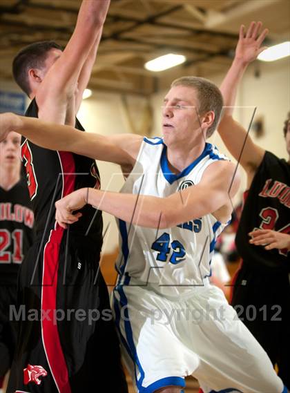 Thumbnail 1 in Ludlow vs Covington Catholic (Lloyd Memorial Tournament) photogallery.