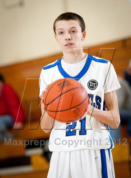 Thumbnail 3 in Ludlow vs Covington Catholic (Lloyd Memorial Tournament) photogallery.