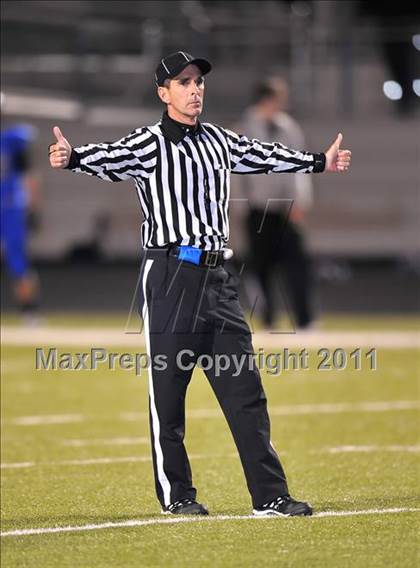 Thumbnail 2 in North Forney vs. Wills Point (3A Division 2 Region 2 Bi-District) photogallery.