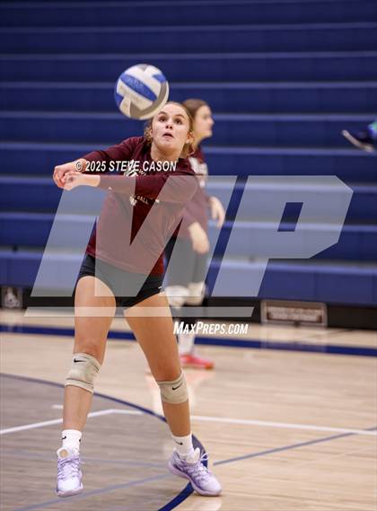 Thumbnail 2 in Whitney @ Vista del Lago photogallery.