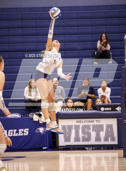 Thumbnail 1 in Whitney @ Vista del Lago photogallery.