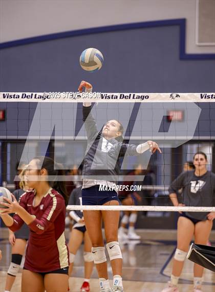 Thumbnail 3 in Whitney @ Vista del Lago photogallery.